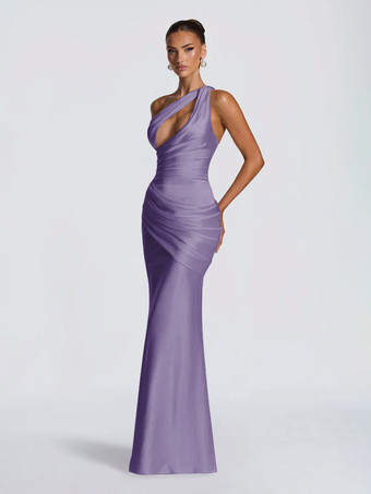 violet Robe de soirée plissée longue en satin soyeux à encolure travaillée et élastique idéale pour les fêtes formelles.