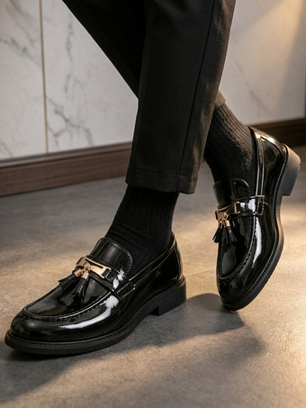 Schwarze Herren-Freizeitschuhe runde Slipper mit Quasten