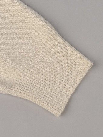Aprikosenfarbenes zweiteiliges Strick-Set für Damen: Cardigan mit Polokragen und Knopfleiste Midirock und Anzug
