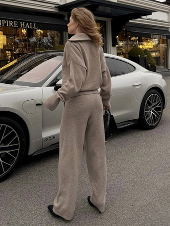 Dunkelgraues Strick-Loungewear-Set für Damen: Zweiteiliges Outfit mit Hose mit halbem Reißverschluss und weitem Bein