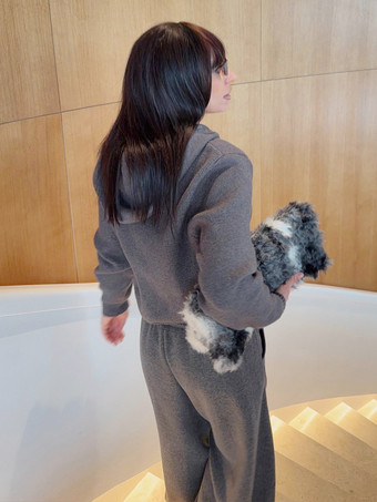 グレーのニットツーピースセット レディース フード付きジップアップカーディガン ワイドレッグパンツ トラックスーツ