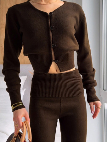 Zweiteiliges braunes Strickset für Damen: Cardigan mit V-Ausschnitt hochtaillierte Hose mit weitem Bein