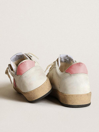 Damen-Skate-Sneaker  weiße Schnür-Sneaker mit runder Zehenpartie und Sternenmuster