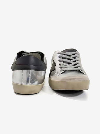 Zapatillas skate con estampado de estrellas plateadas para mujer