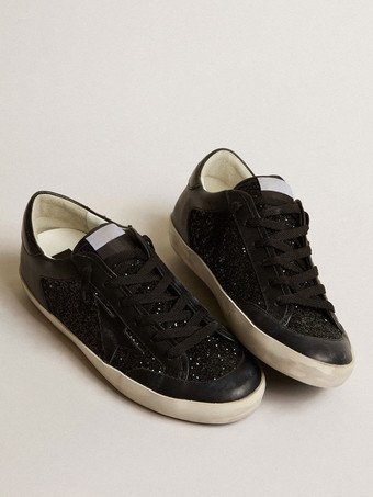 Baskets noires pour femmes  baskets de Skate à lacets avec détails d'étoiles et paillettes