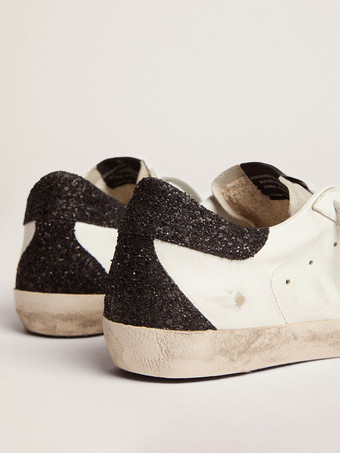Zapatillas de deporte para mujer blancas con punta redonda detalle de purpurina cordones y zapatillas de skate