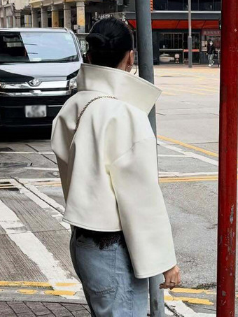 Veste en cuir pour femme marron rougeâtre ample courte col montant en similicuir