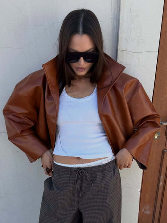 Veste en cuir pour femme marron rougeâtre ample courte col montant en similicuir