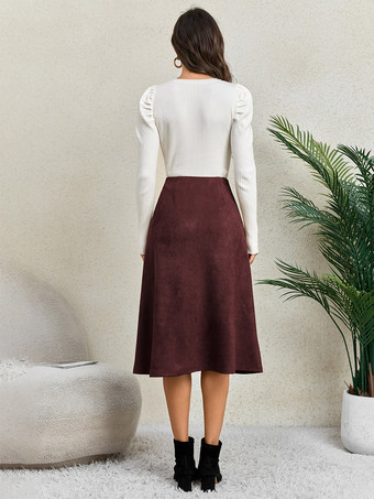 カーキスエード素材のナチュラルウエストスカート、シックな春物、ミモレ丈、レディースボトムス