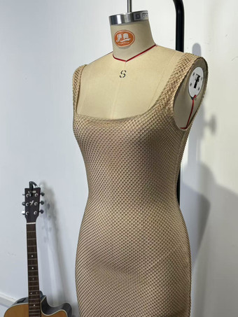 グラマラスな輝きを放つスクエアネックボディコンマーメイドマキシドレス（レディース）2026