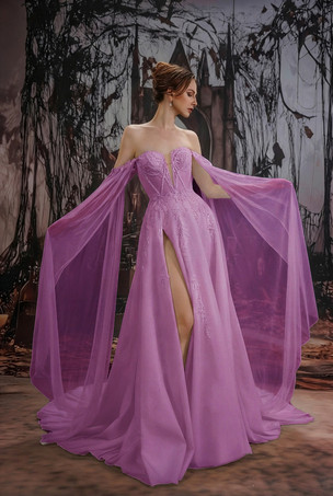 フクシャピンクゴシックブラックウェディングドレス、レースAライン、ロングスリーブ、ナチュラルウエスト、ティアードトレーン付きブライダルドレス