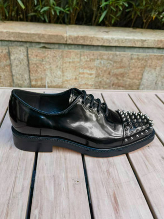 Scarpe eleganti nere da uomo con punta tonda borchie lacci e scarpe da ballo