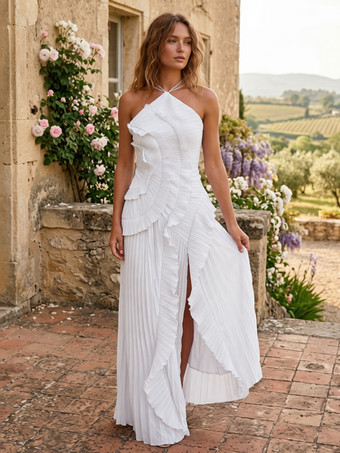 ホワイト ホルターネックのフリル付きシフォンマキシドレス（イレギュラーヘム）2026年スペシャルイベント向け