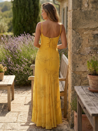 Abito lungo aderente a sirena con scollo quadrato senza maniche con dettagli floreali per donna 2026