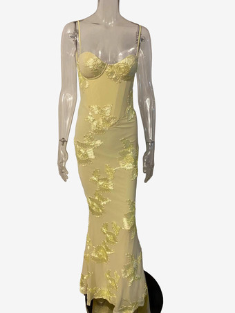 バターイエローの花柄刺繍スパゲッティストラップシースロングプロムドレス（レディース 2026年）