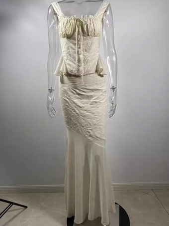 刺繍入りノースリーブトップスとアシンメトリーマーメイドスカートの2ピースセット（レディース）2026