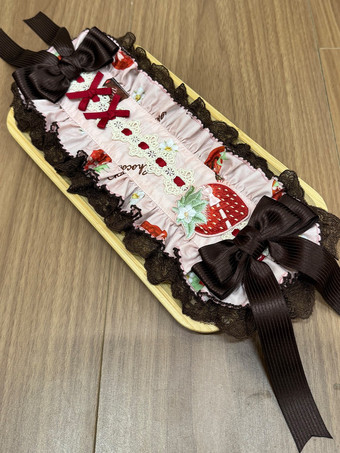 Bandeau Lolita en dentelle chocolat fraise