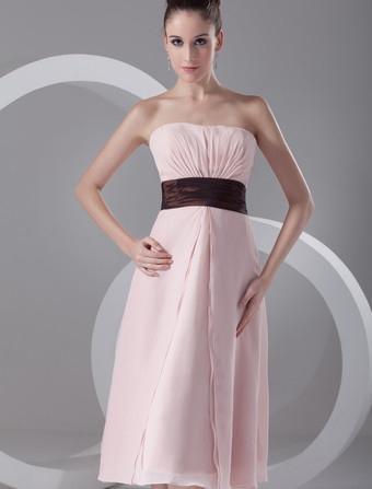 ピーチ　プロムドレス　シフォン　ストラップレス　カクテルドレス　ルーシュ　ワイドウエスト　ホームカミングドレス　