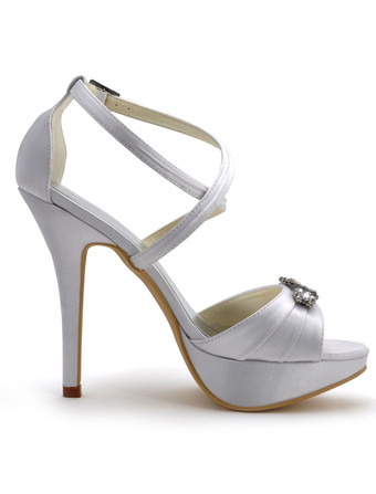 結婚式　ウエディング　ブライダル　ローヒール　パンプス 靴　シューズ　パーティー　ホワイト　白　サンダル　オープントゥ　スティレットヒール　クリスクロス