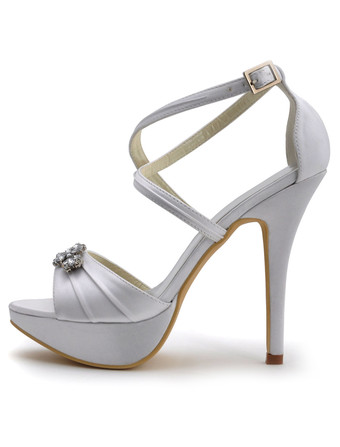 結婚式　ウエディング　ブライダル　ローヒール　パンプス 靴　シューズ　パーティー　ホワイト　白　サンダル　オープントゥ　スティレットヒール　クリスクロス