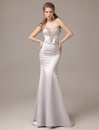 イブニングドレス ハートカットネック 格安オケージョンドレス マーメイドライン パーティードレス シルバー サテン ファスナー トレーン付き ノースリーブ フォーマルドレス 演奏会ドレス 結婚式 二次会ドレス 発表会 ナチュラルウェストライン ウェディング リボン