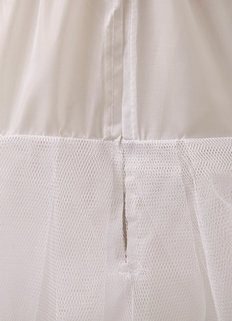 パニエ　ボリュームアップ　ホワイト　2層　Aライン　ウェディング　結婚式　発表会　演出　前撮り　フォトウェディング　ブライダル　お花嫁　新婦