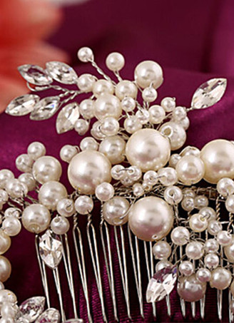 ヘアアクセサリー　クシ　アイボリー　頭飾り　ウェディングパーティー&ウエディング　