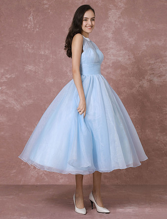 ベビーブルー青のウェディングドレス　ベビーブルー　弾性サテン　ホルターネック　ボールガウンライン　ひざ下　ノースリーブ　ナチュラルウェストライン　 Milanoo