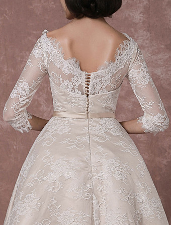 レースウェディングドレス　2025　ヴィンテージ　バトー　シャンパン　ハーフスリーブブライダルガウン　Aライン　バックレス　ティーレングス　サッシレセプションブライダルドレスMilanoo限定