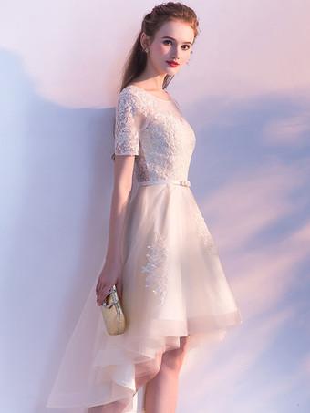 卒業式ドレス　ホームカミングドレス　パーティードレス　フォーマルドレス　チュール　Aライン　シャンパンカラー　ファスナー　アシンメトリー　ラウンドネック　半袖　
