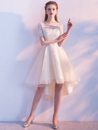 シャンパン卒業式ドレス　ホームカミングドレス　パーティードレス　フォーマルドレス　チュール　Aライン　シャンパンカラー　ファスナー　アシンメトリー　ラウンドネック　半袖　