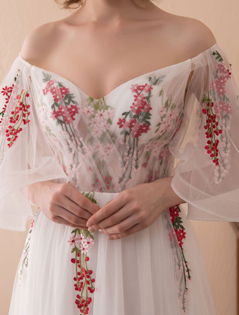 パーティードレス　アイボリー　Aライン　オーガンザ　五分袖　ボートネック　レースアップ　トレーン付き　