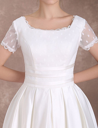 robe de mariée vintage A-ligne à taille naturelle Tissu de satin en dentelle avec doublure et jupon 